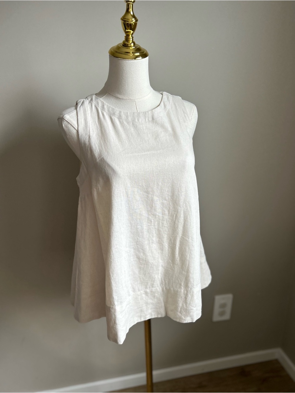 Linen blend Women’s cream Sleeveless A-Line swing Tank Top neutral earthy summer